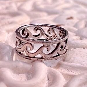Vintage Sterling Silver 925 Handmade Wave Ring. Wide band ring cutout waves